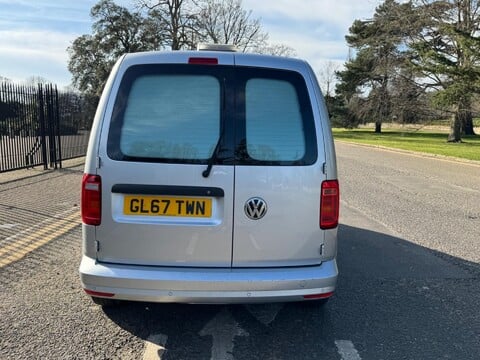 Volkswagen Caddy C20 TDI HIGHLINE 6