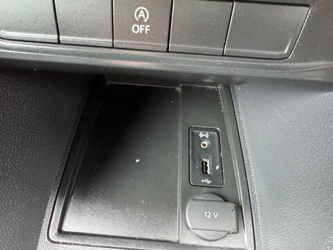 Volkswagen Caddy C20 TDI HIGHLINE 29