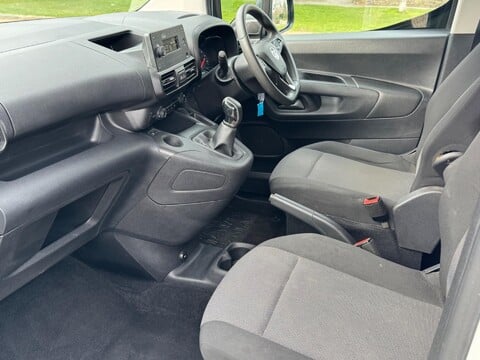 Vauxhall Combo L1H1 2300 SPORTIVE S/S 15