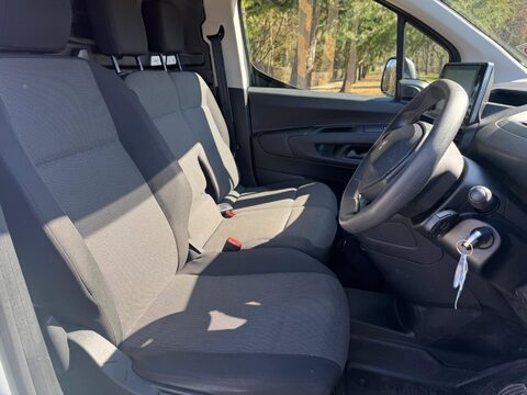 Peugeot Partner BLUEHDI PROFESSIONAL L1 18