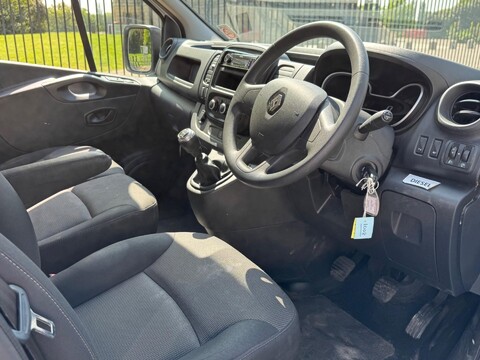 Renault Trafic LL30 BUSINESS PLUS ENERGY DCI 18