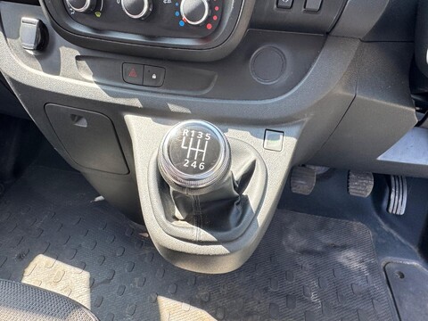 Renault Trafic LL30 BUSINESS PLUS ENERGY DCI 23