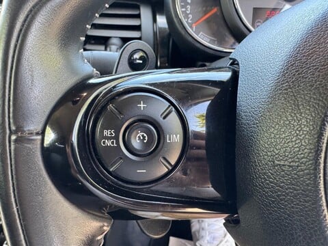 Mini Hatch COOPER S 28