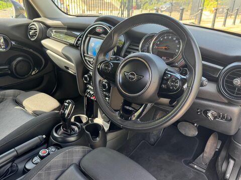 Mini Hatch COOPER S 23