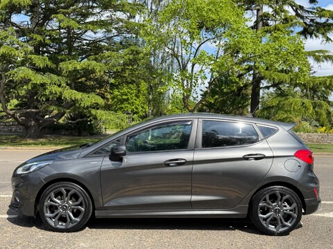 Ford Fiesta ST-LINE 4