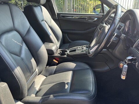 Porsche Macan D S PDK 25