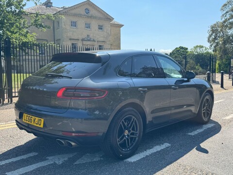 Porsche Macan D S PDK 7