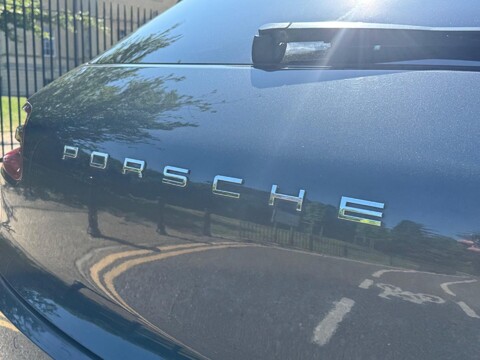 Porsche Macan D S PDK 13