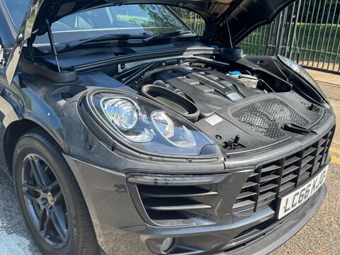 Porsche Macan D S PDK 41