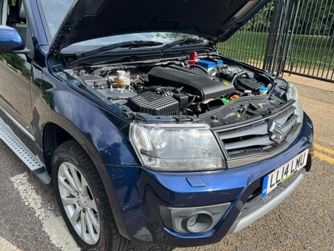 Suzuki Grand Vitara SZ5 32