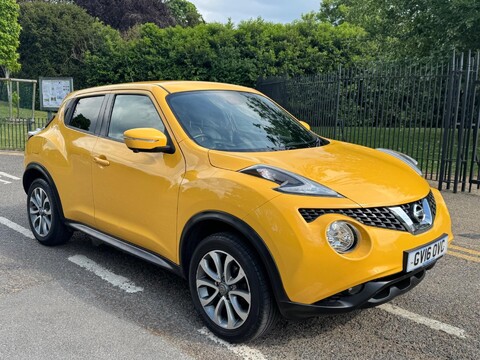 Nissan Juke TEKNA XTRONIC 1