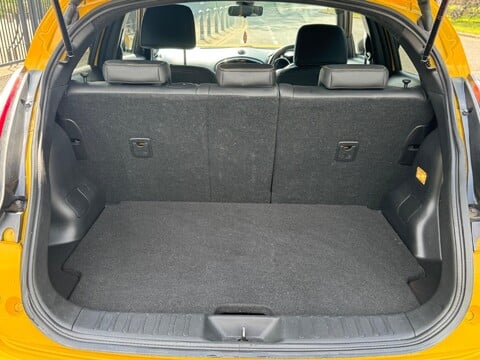 Nissan Juke TEKNA XTRONIC 17