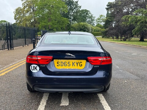 Jaguar XE GTDI PRESTIGE 6