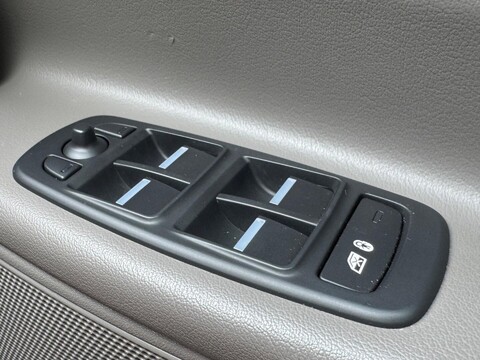Jaguar XE GTDI PRESTIGE 25