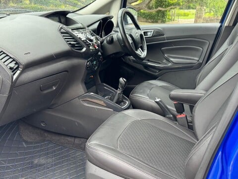 Ford Ecosport TITANIUM 13