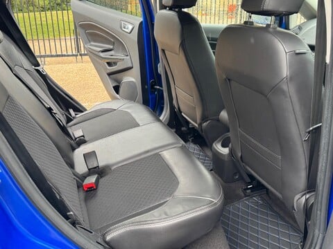 Ford Ecosport TITANIUM 16