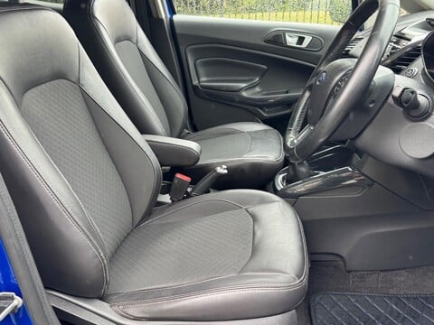 Ford Ecosport TITANIUM 20
