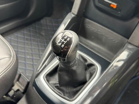 Ford Ecosport TITANIUM 22