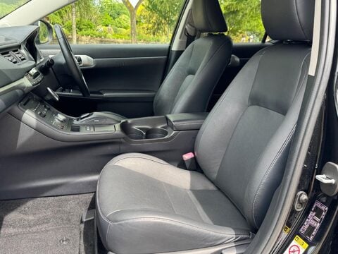 Lexus CT 200H SE-L 14