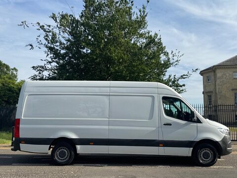 Mercedes-Benz Sprinter 315 CDI PROGRESSIVE 8