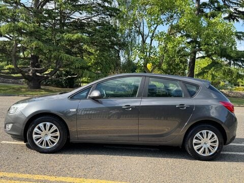 Vauxhall Astra EXCLUSIV 4
