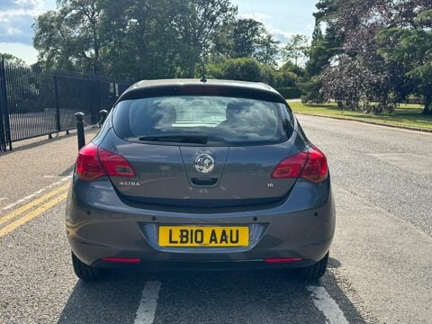 Vauxhall Astra EXCLUSIV 6