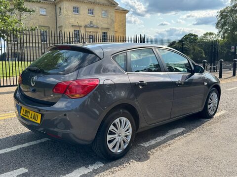 Vauxhall Astra EXCLUSIV 7