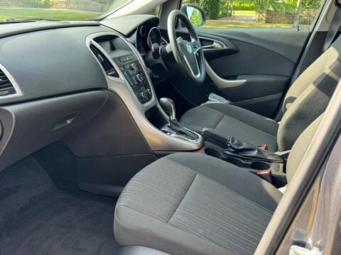 Vauxhall Astra EXCLUSIV 13
