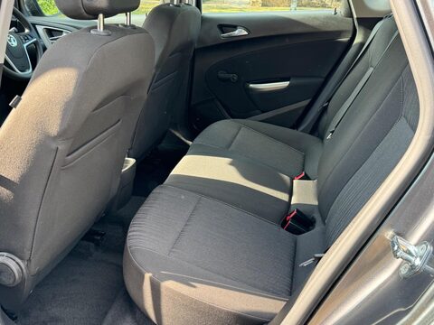 Vauxhall Astra EXCLUSIV 15
