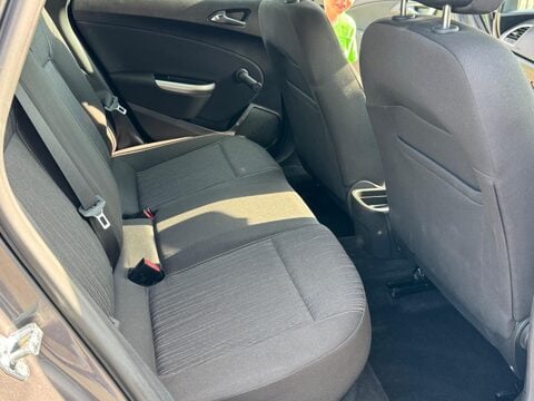 Vauxhall Astra EXCLUSIV 16