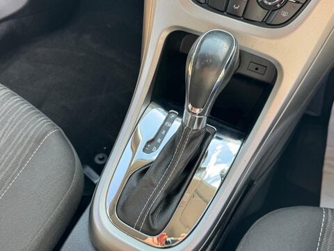 Vauxhall Astra EXCLUSIV 20