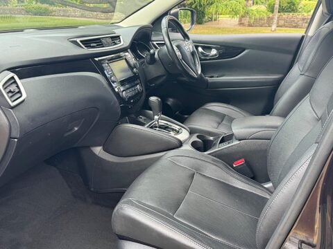 Nissan Qashqai TEKNA DIG-T XTRONIC 13