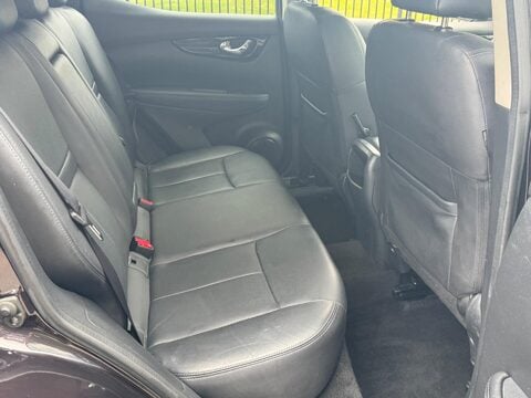 Nissan Qashqai TEKNA DIG-T XTRONIC 19