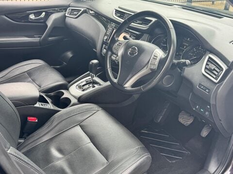 Nissan Qashqai TEKNA DIG-T XTRONIC 21