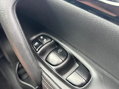 Nissan Qashqai TEKNA DIG-T XTRONIC 24