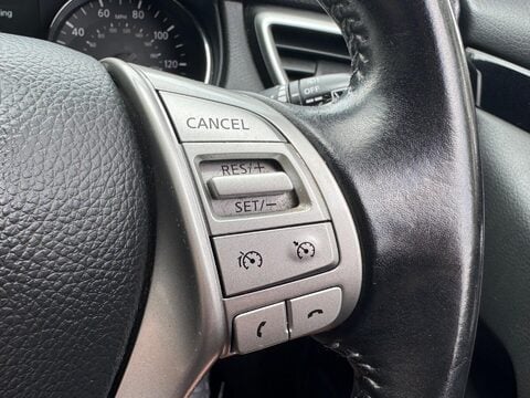 Nissan Qashqai TEKNA DIG-T XTRONIC 27