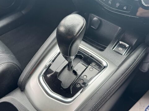 Nissan Qashqai TEKNA DIG-T XTRONIC 31