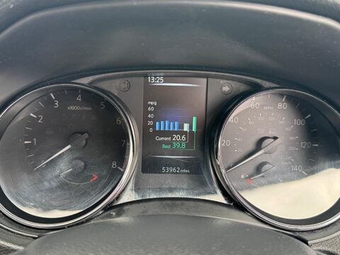 Nissan Qashqai TEKNA DIG-T XTRONIC 33