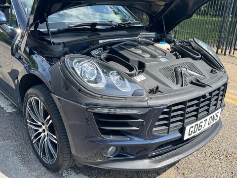 Porsche Macan S PDK 45