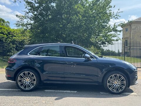 Porsche Macan S PDK 8