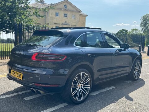Porsche Macan S PDK 7