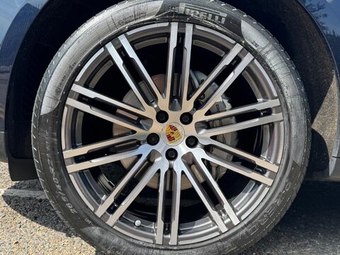 Porsche Macan S PDK 12