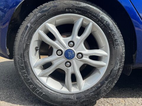 Ford Fiesta ZETEC 10