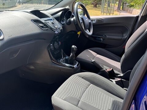 Ford Fiesta ZETEC 13