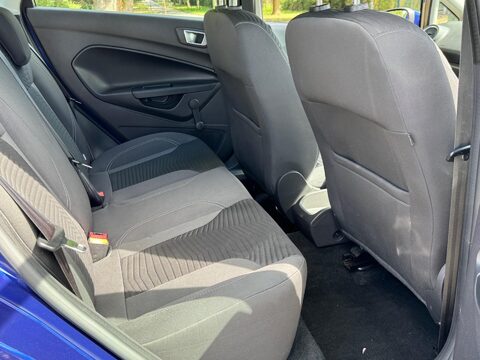 Ford Fiesta ZETEC 18