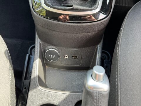 Ford Fiesta ZETEC 29