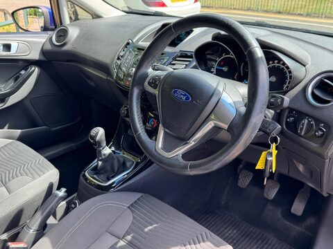 Ford Fiesta ZETEC 22