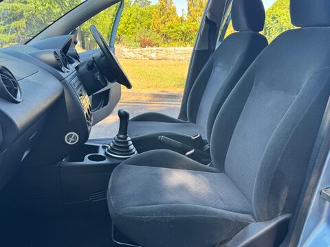 Ford Fiesta GHIA 16V 18
