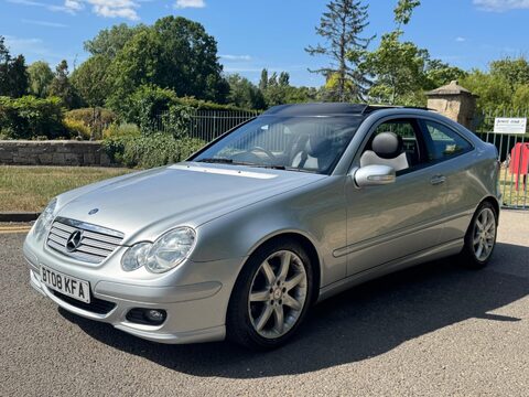 Mercedes-Benz C Class C220 CDI SE SPORTS 3