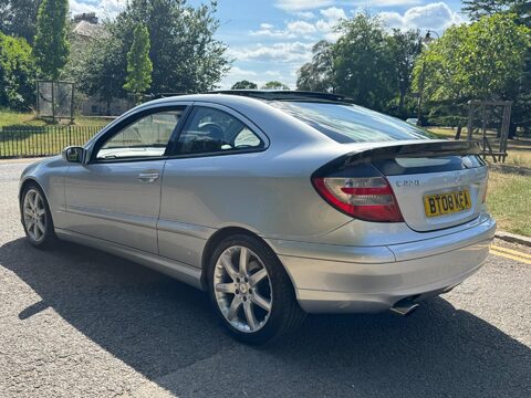 Mercedes-Benz C Class C220 CDI SE SPORTS 5